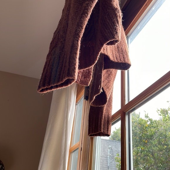 Women’s Sweater - Brown - Picture 3 of 4